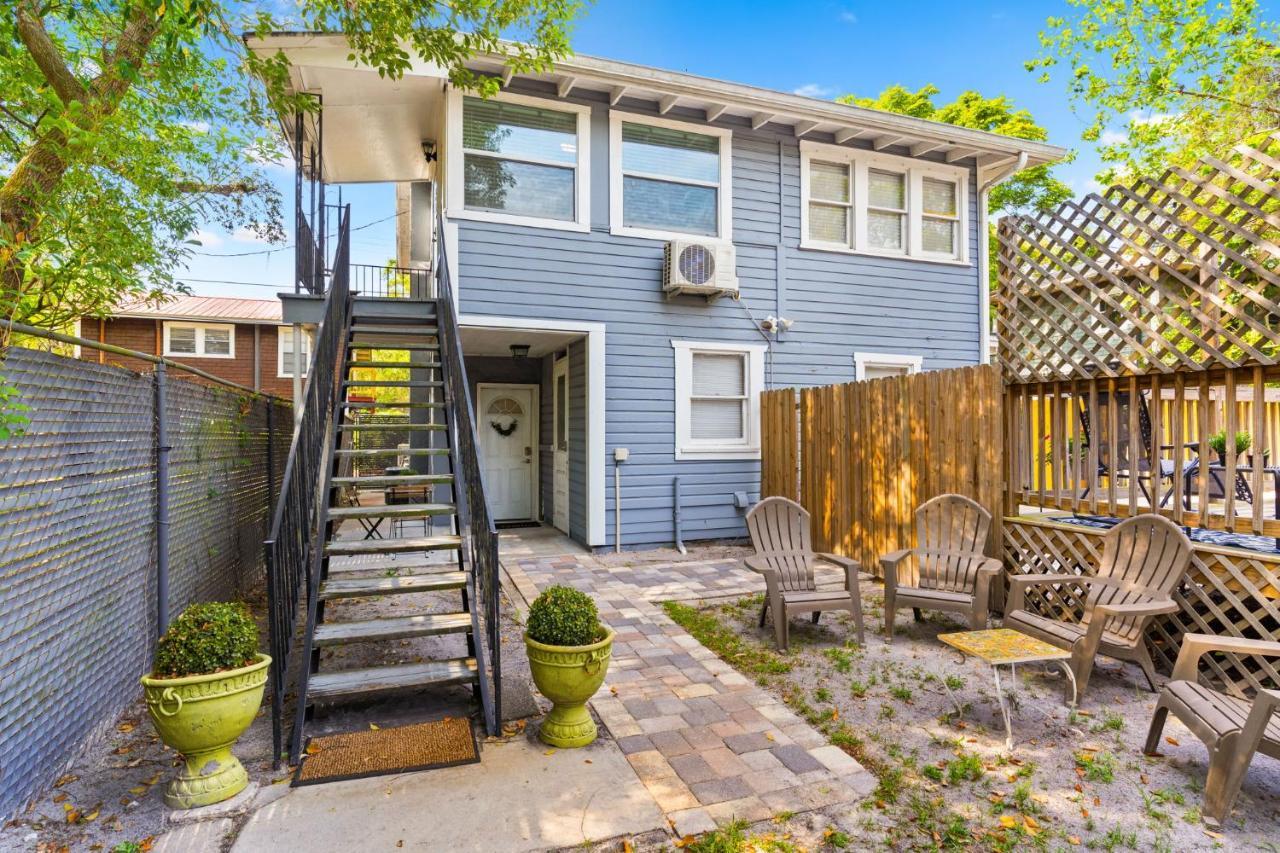 Four Different Options At One Great Location-- 1 - Spacious 3 Bed 2 Bath House Or 2- 2Nd Floor 2 Bed 1 Bath Guesthouse Or 3- 1St Floor Studio Or 3- A Tiny Home Rv Τάμπα Εξωτερικό φωτογραφία